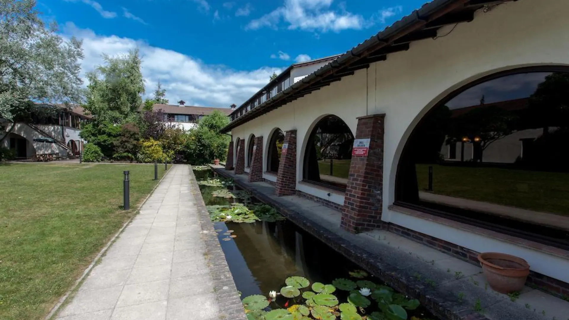 ***  Europa Gatwick Hotel & Spa Crawley  Velká Británie