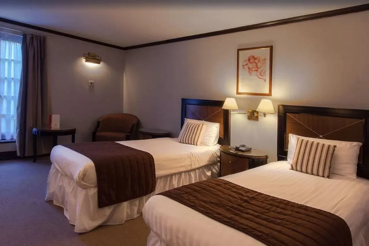 Europa Gatwick Hotel & Spa Crawley  Crawley (West Sussex)