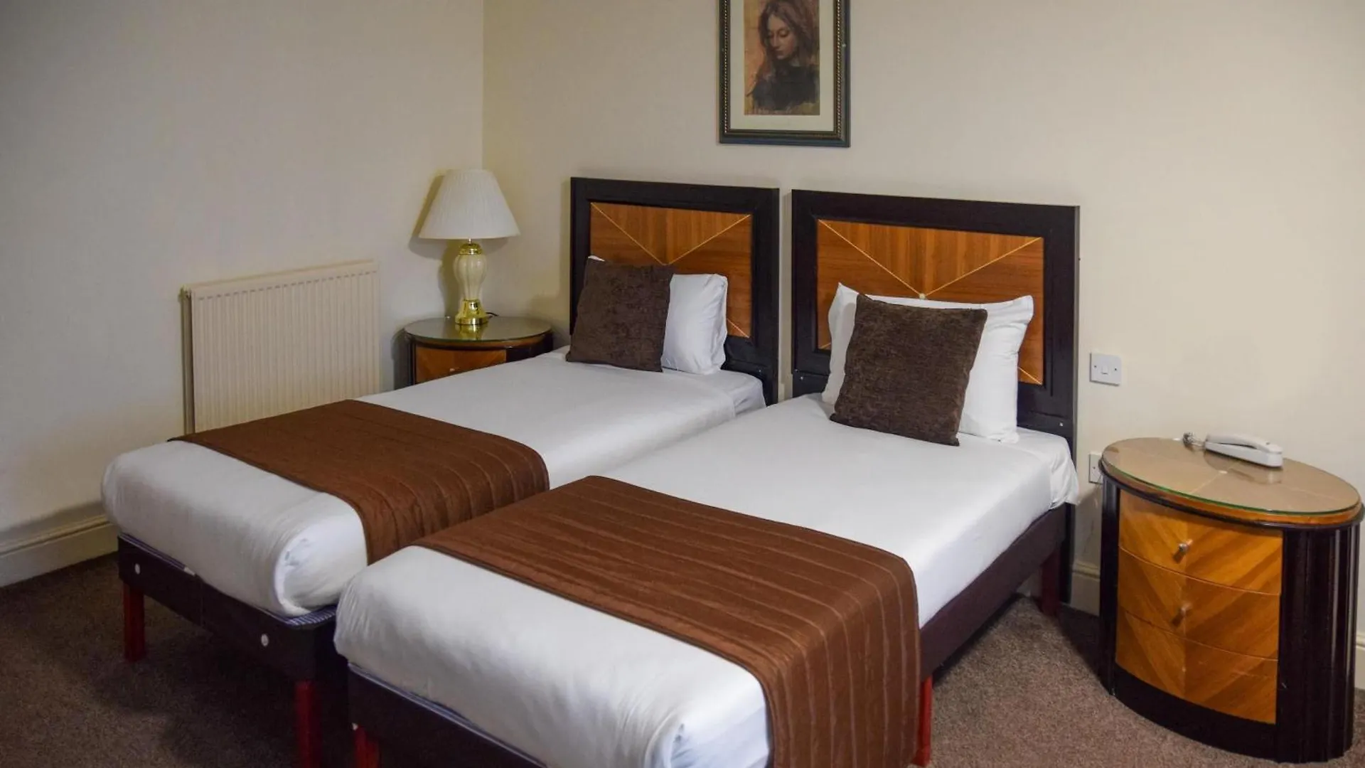 ***  Europa Gatwick Hotel & Spa Crawley  United Kingdom