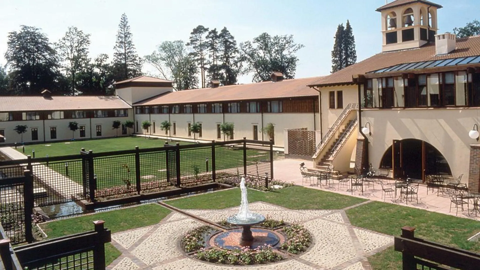 Europa Gatwick Hotel & Spa Crawley