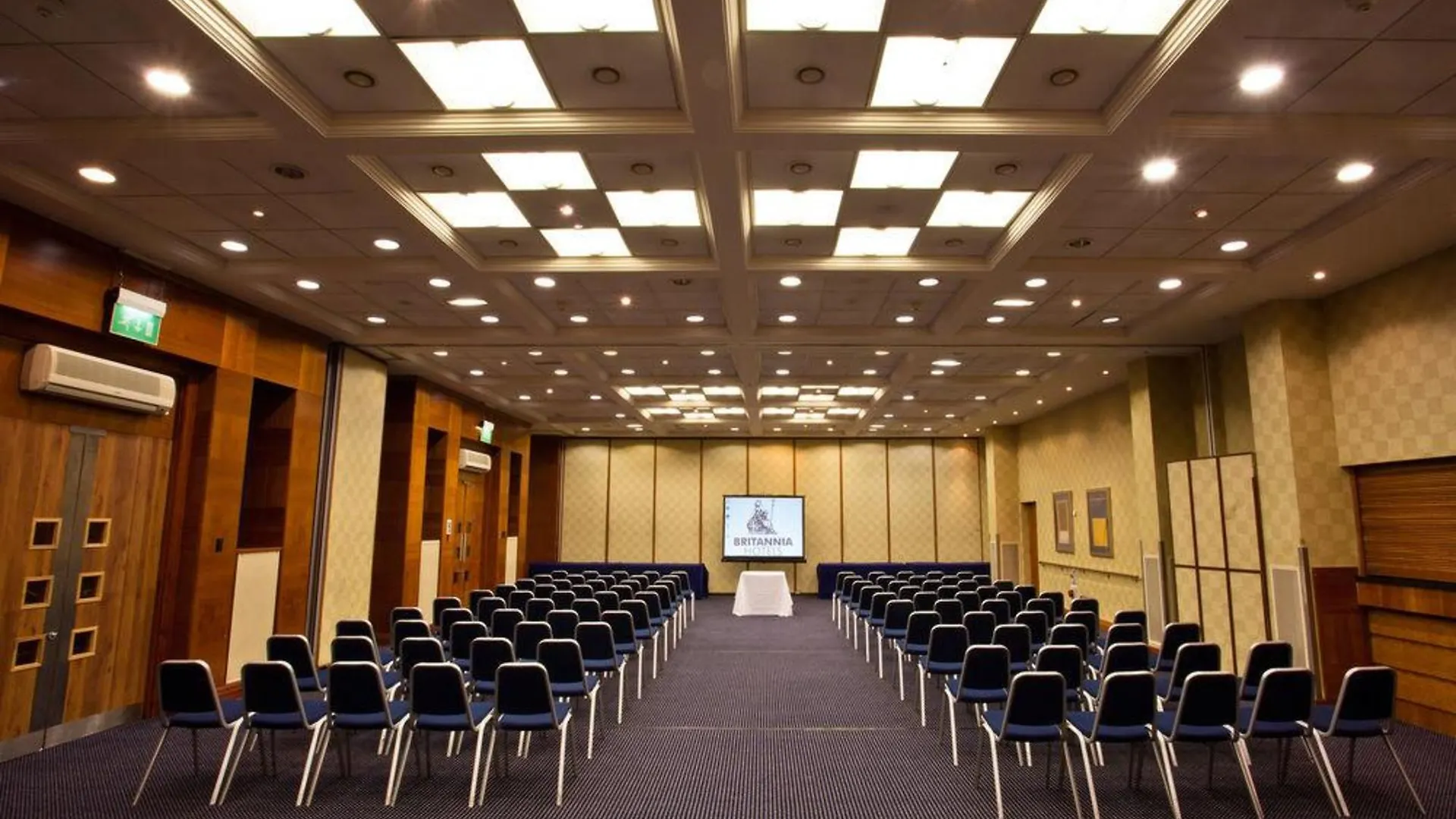 Europa Gatwick Hotel&Spa Crawley  3*, Crawley (West Sussex) Wielka Brytania